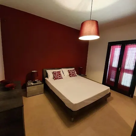 Il Bonsai Per Turisti Villa Brucoli